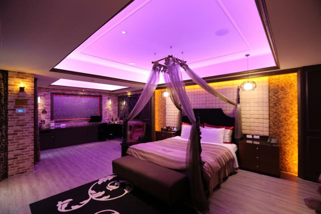 Yosemite Motel - Taiyuan Branch Тайчжун Экстерьер фото
